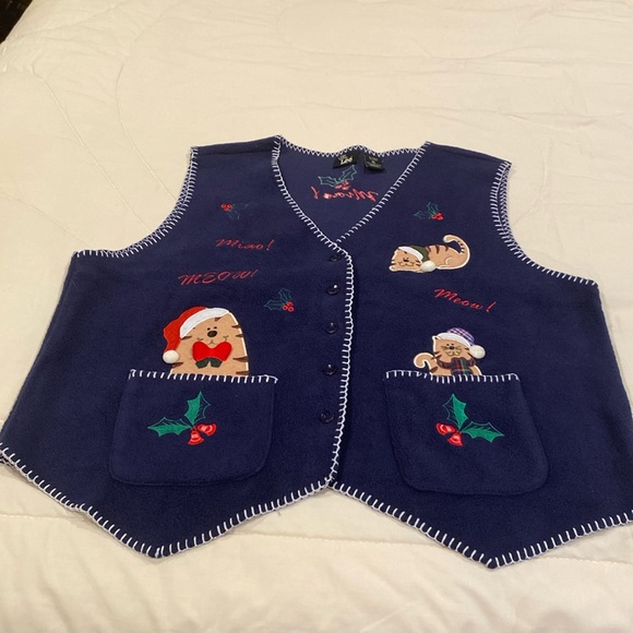 Woman’s Christmas Cat Vest - Picture 1 of 7